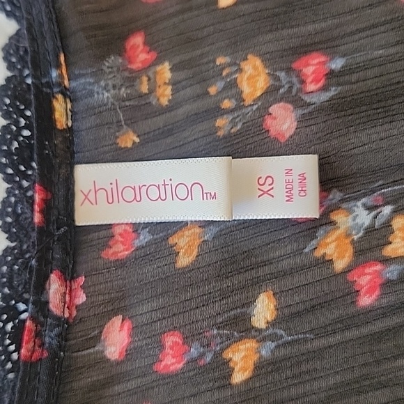 Xhilaration Size XS Sheer Crochet Trim Double Button High-Low Kimono Duster, EUC - Picture 11 of 11